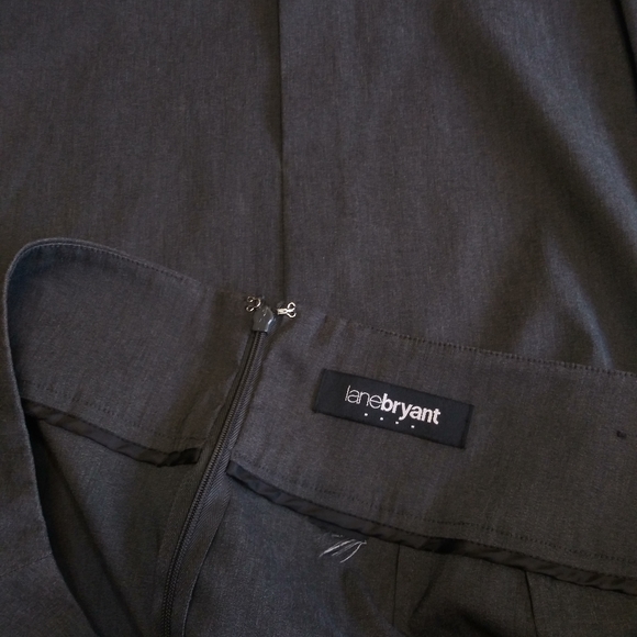 lane Bryant Simple Pencil Skirt - Picture 2 of 3